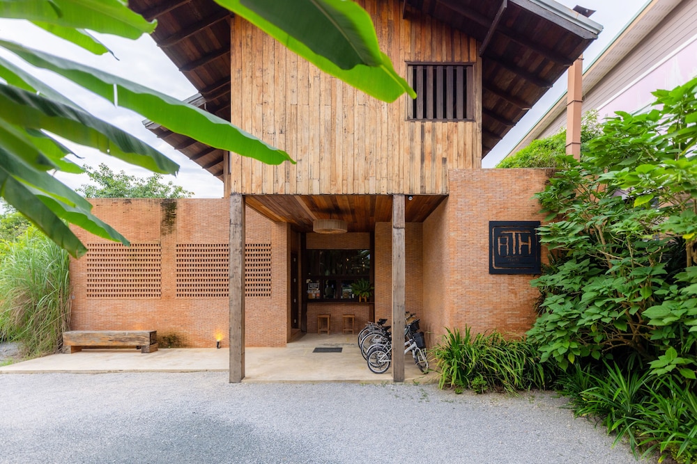 Athita The Hidden Court Chiang Saen 3/48