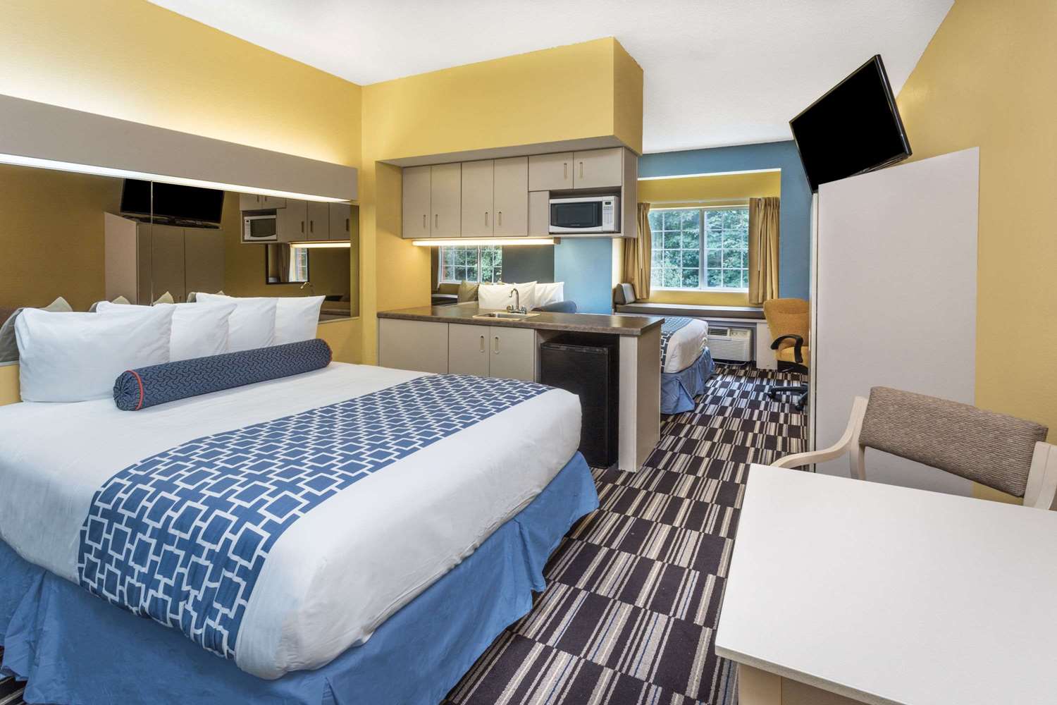 Microtel Inn Suites By Wyndham Stockbridge Atlanta I 75 18/58