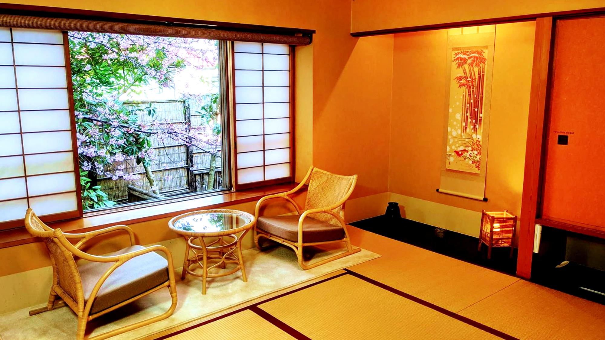 Japanese, Standard, Forest View, Small