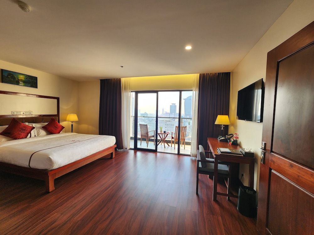 1 BEDROOM, EXECUTIVE, SUITE