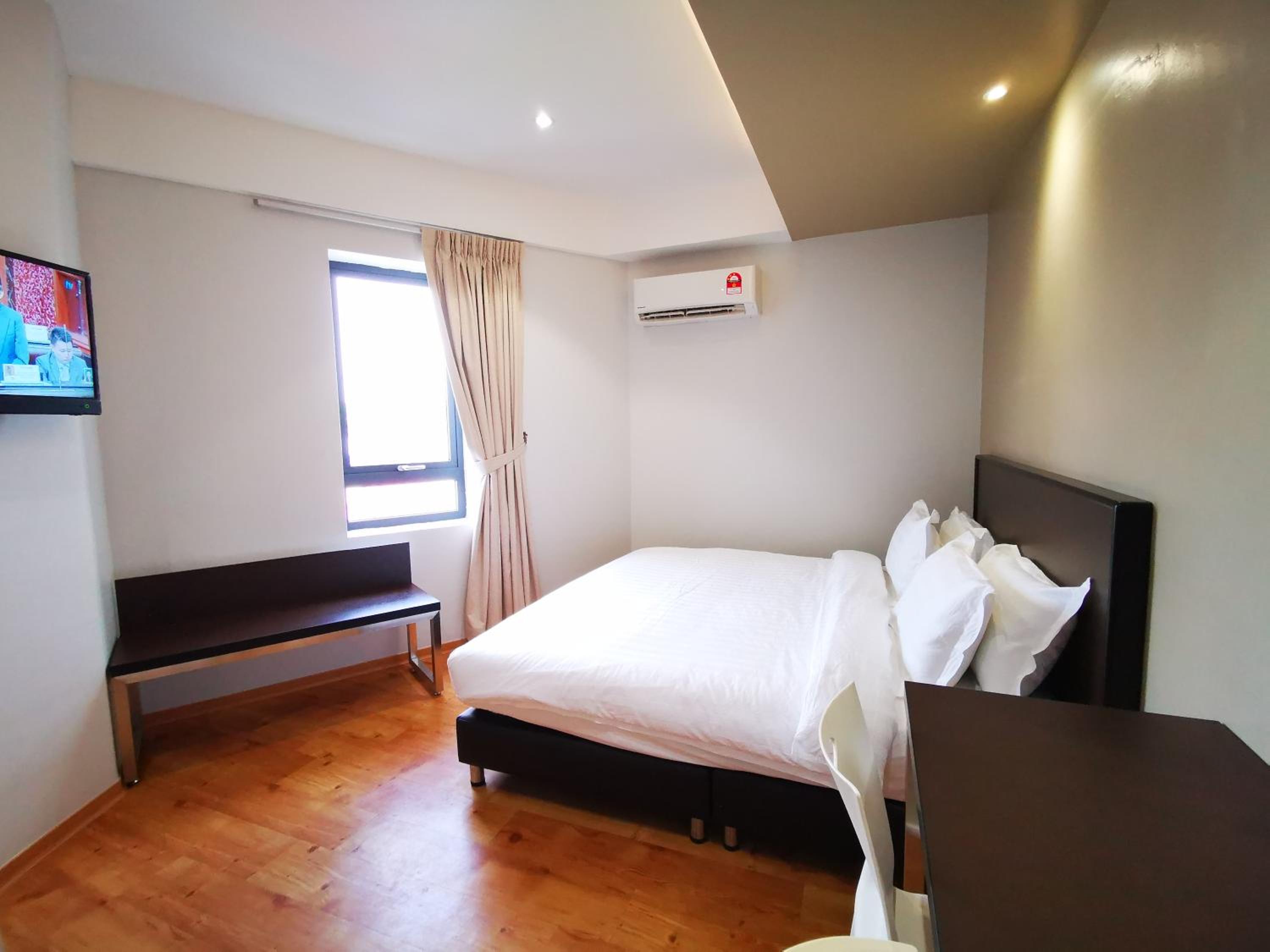 غرفة قياسية بسرير كينج، D'Green Hotel Kuching 8/10