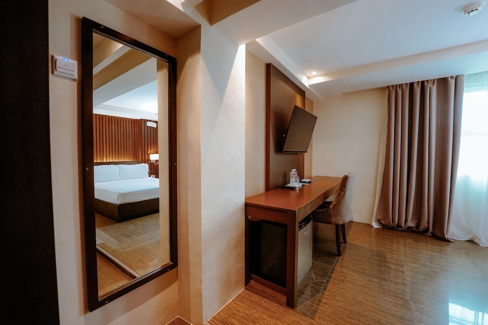Emerald Boutique Hotel 25/55