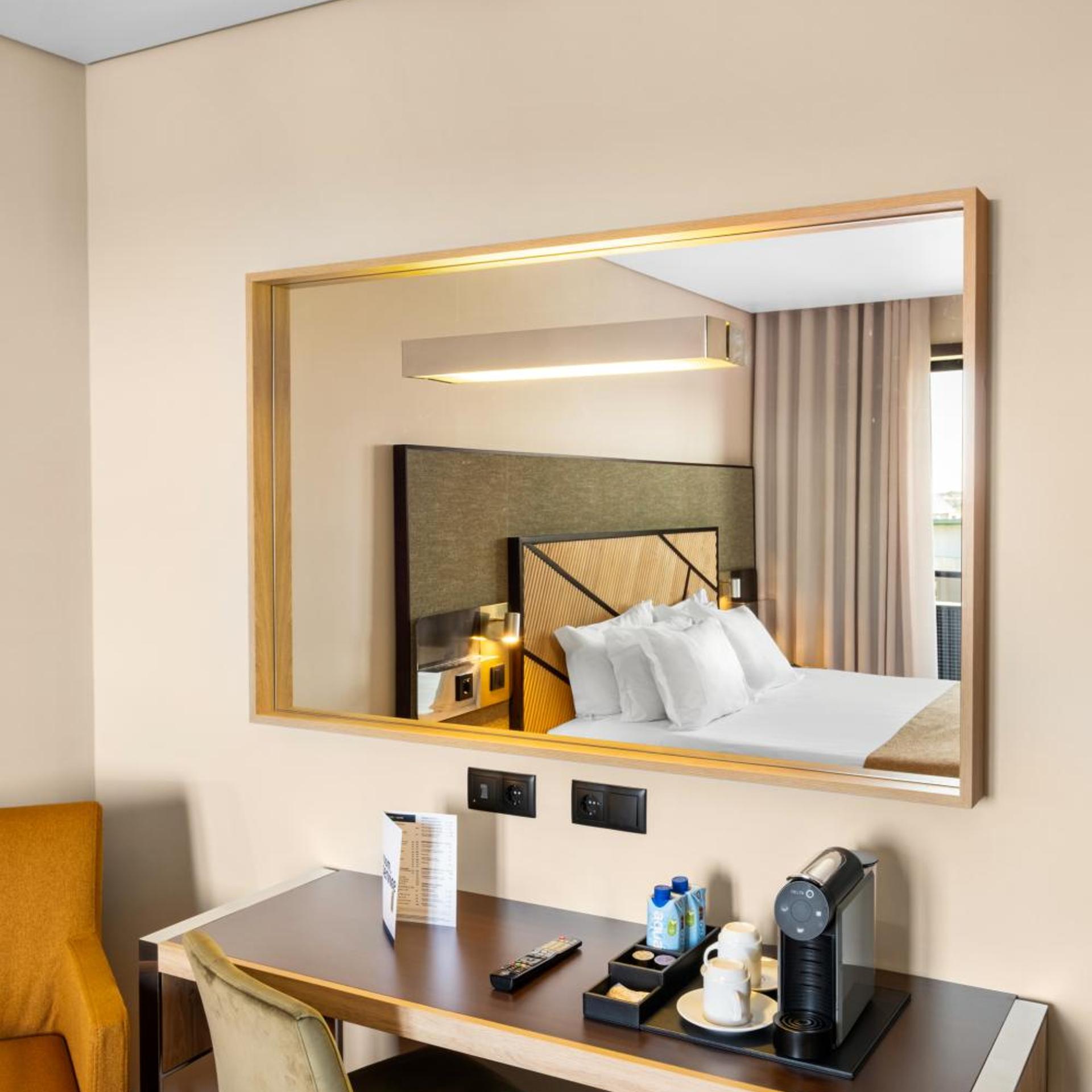 Sweet Porto, Double or Twin Bed، Axis Porto Business & Spa Hotel 6/9