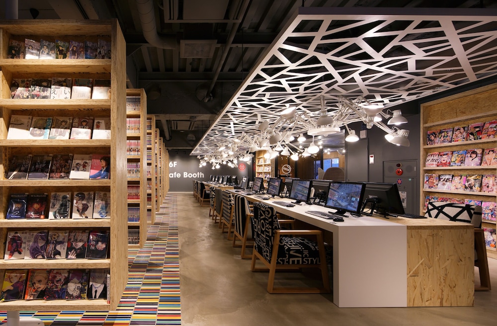 Booth Net Cafe & Capsule 11/30