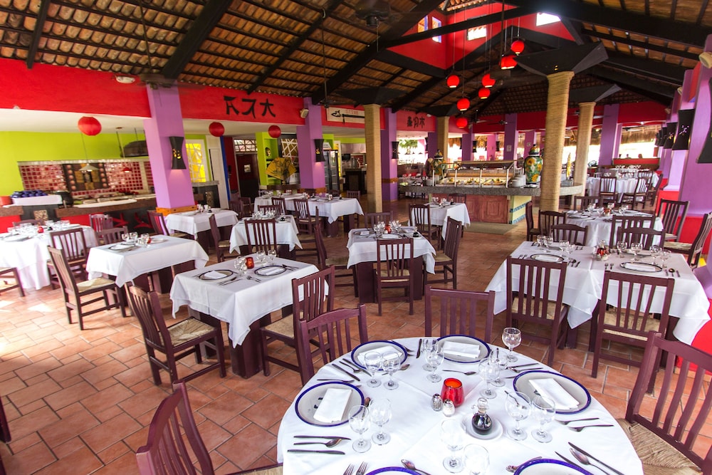 Grand Decameron Complex Bucerias A Trademark All Inclusive 61/76