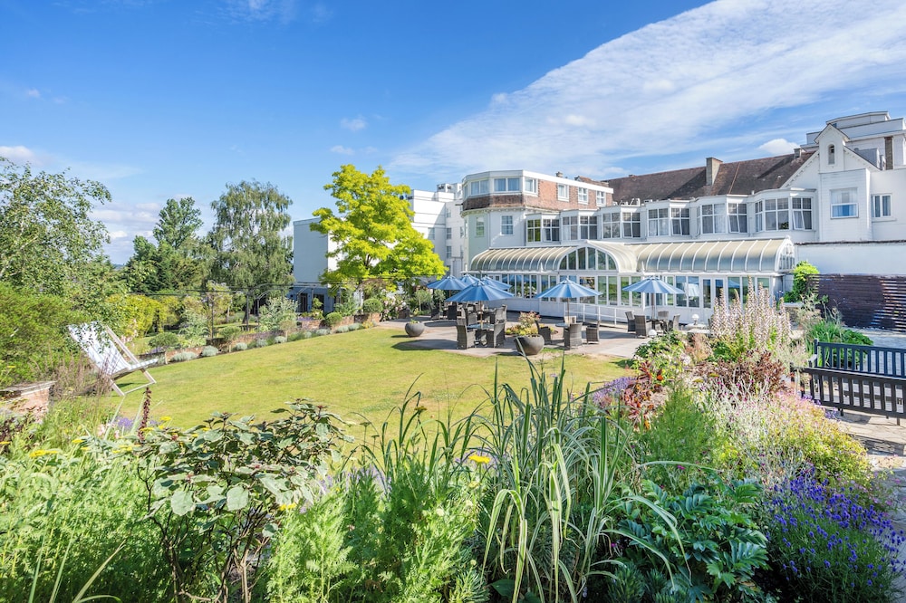 The Bromley Court Hotel 46/50