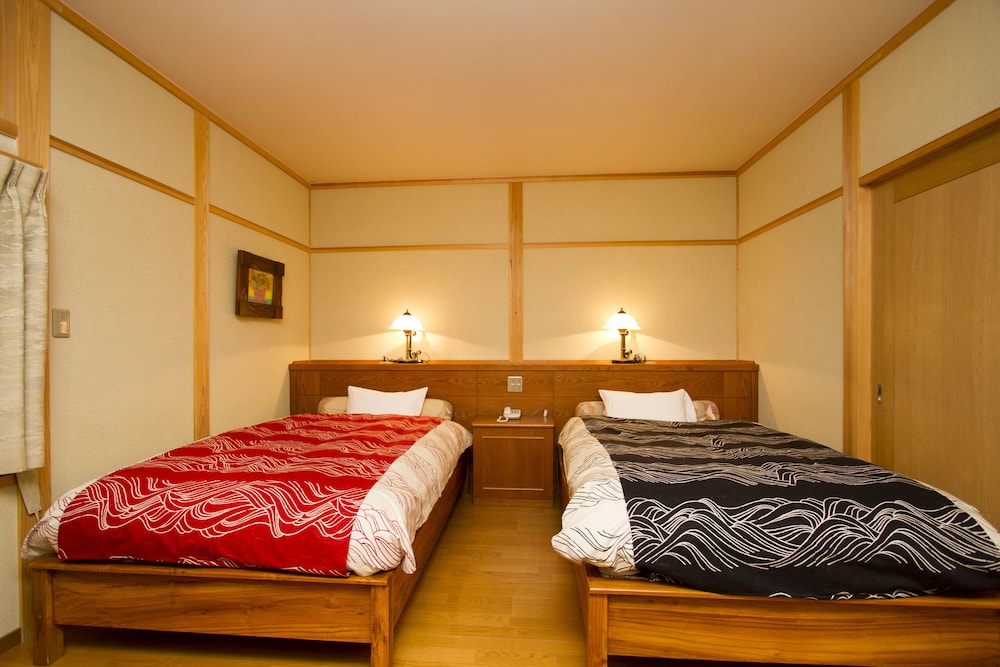 Yufuin Onsen Toshoan 7/44