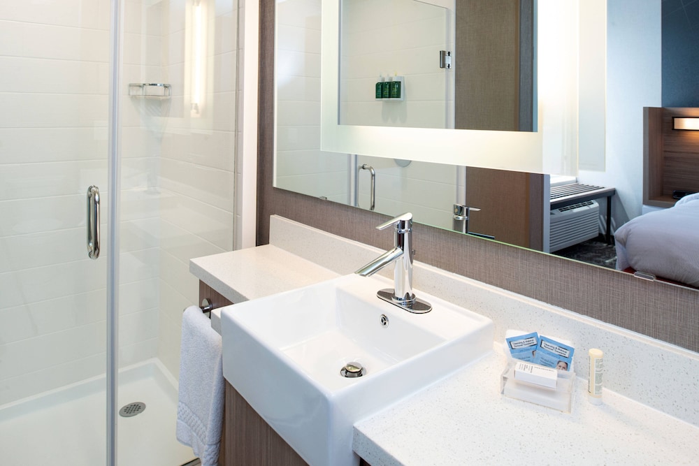 SPRINGHILL SUITES KANSAS CITY NORTHEAST 14/36