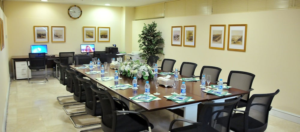 فندق المنزل - جدة (Habitat Hotel All Suites) 25/34