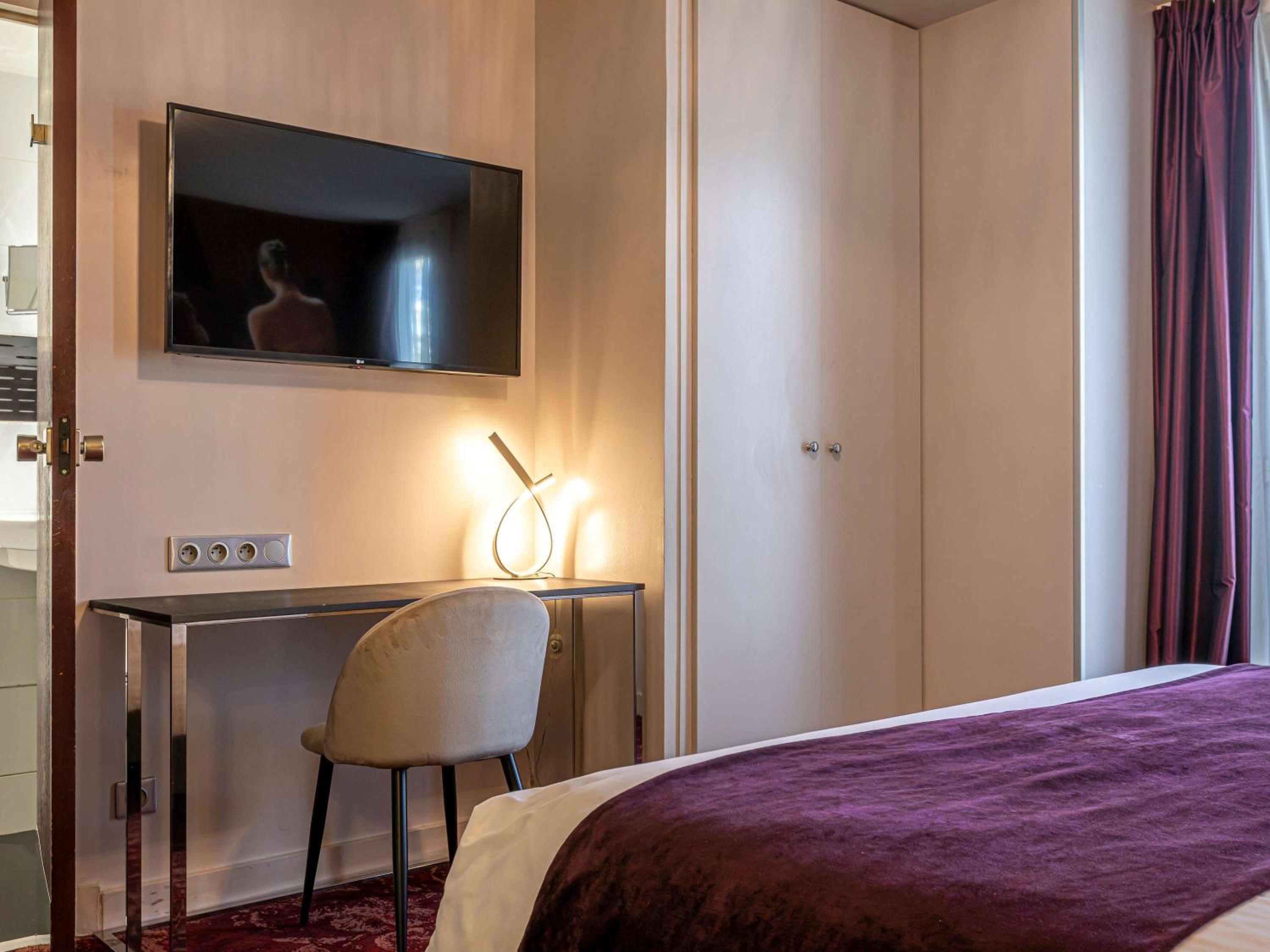 rooms