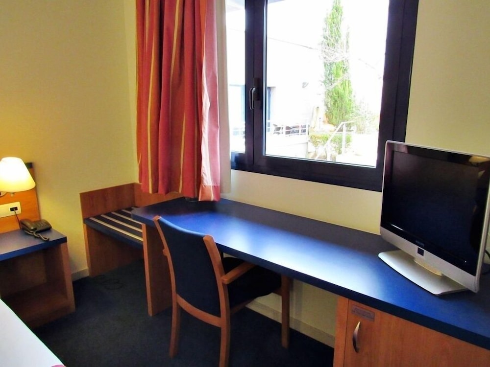 Holiday Inn Express Onda 41/49
