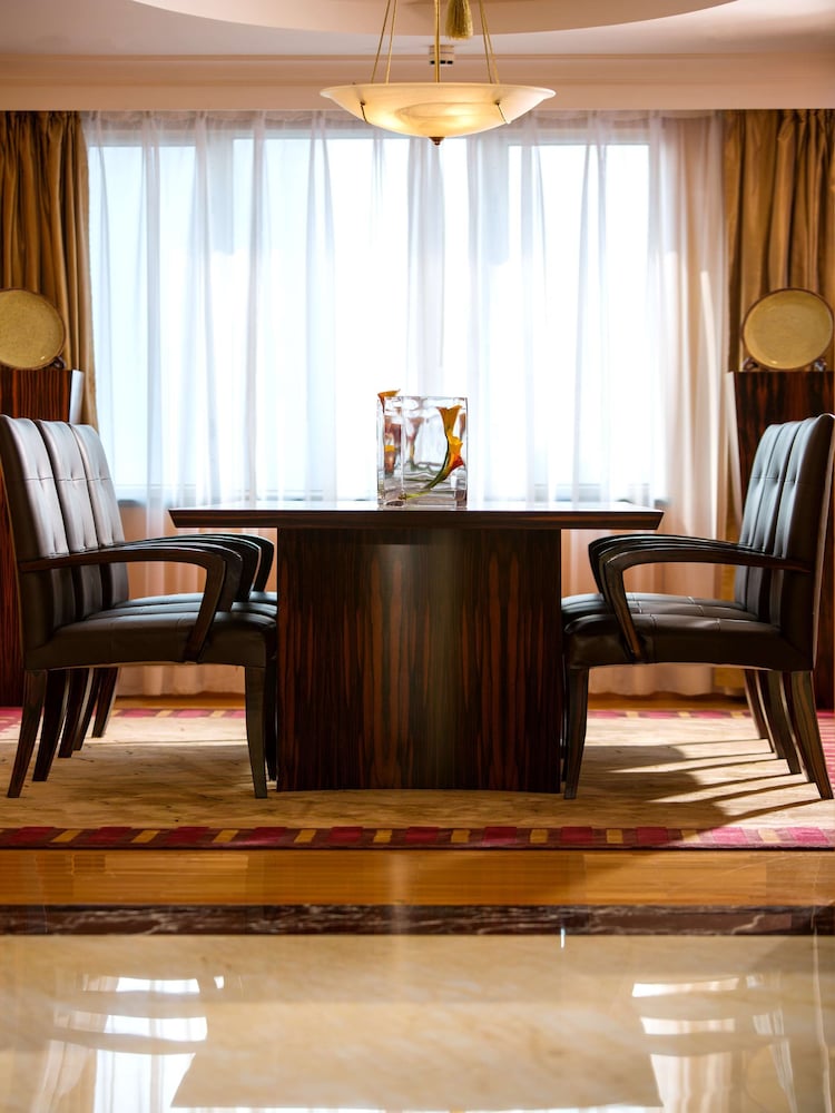 Radisson Collection Hotel Yangtze Shanghai 8/74