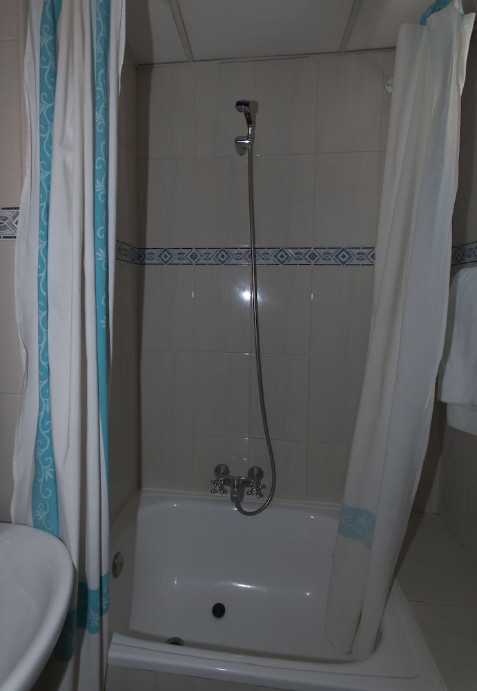 HOSTAL GOYMA II 32/34