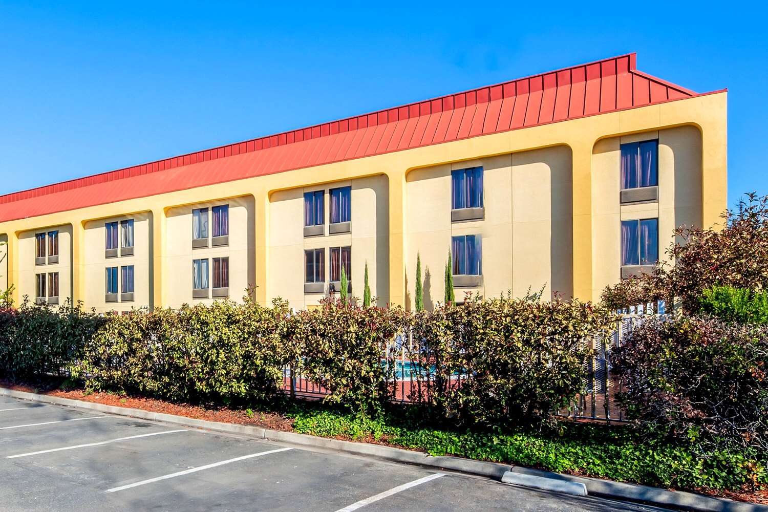 La Quinta Inn And Suites By Wyndham Oakland Airport Coliseum 40/45
