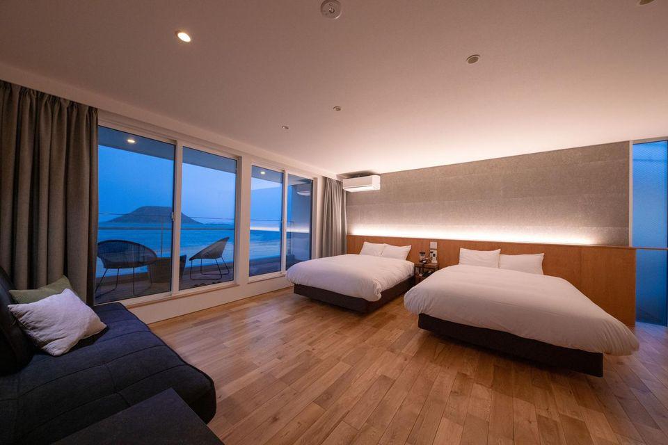 Villa, 2 Double Beds, Castle Side, Sofa