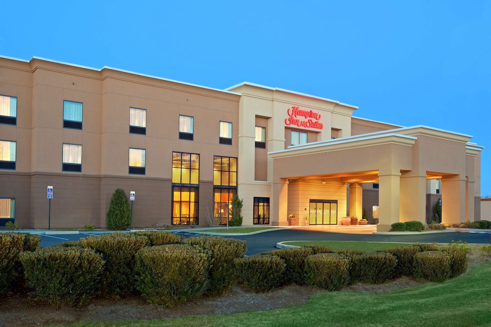 Hampton Inn & Suites Hartford - Manchester 1/61
