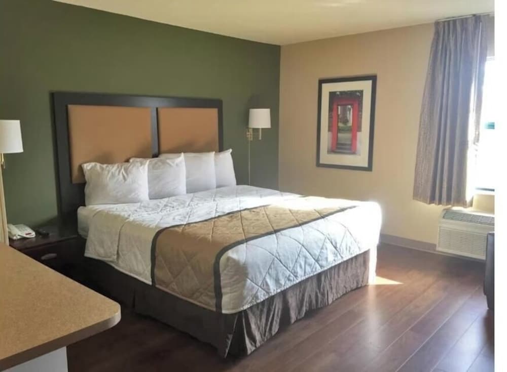 Studio 6 Extended Stay Rochester Greece NY 32/57