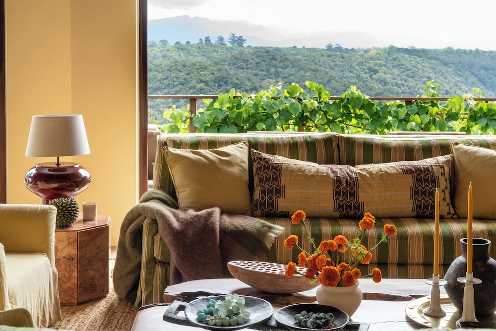 Tamodi Lodge and Stables 23/50