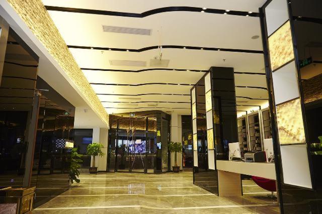 Lavande Hotel (Zhanjiang Guomao Guangbai) 13/60