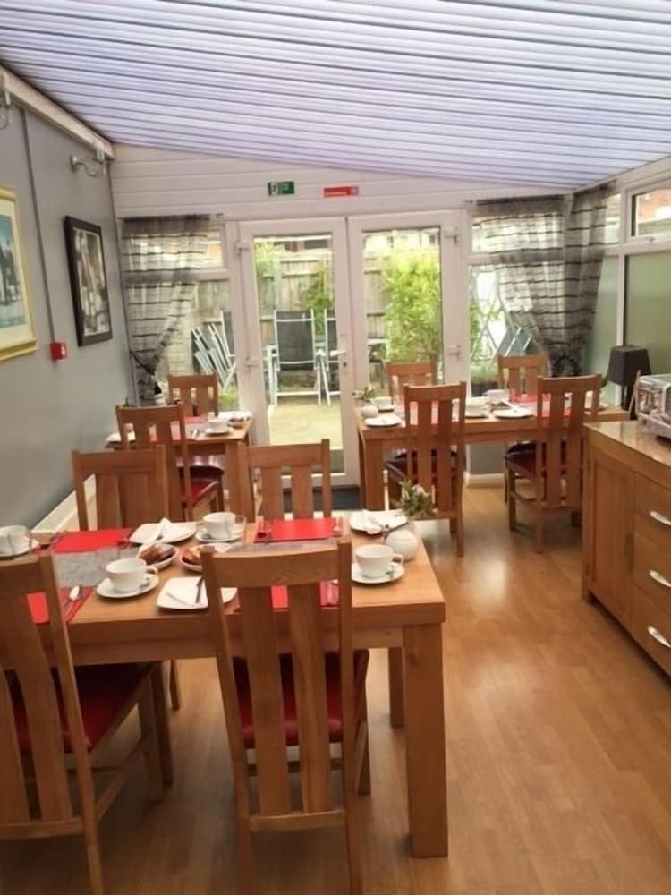 The Langtons Guest House 34/50