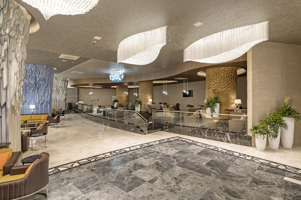 Royal Seginus Hotel 13/68