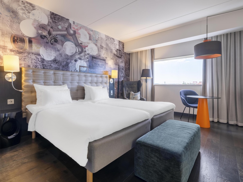 Radisson Blu Riverside Hotel 18/80