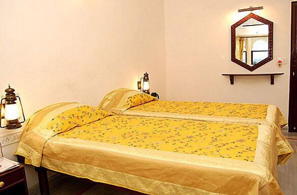 Sargam Sadan 14/43