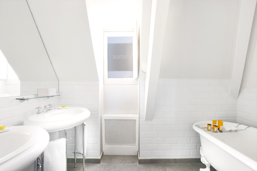 White 1921 Saint-Tropez 45/48