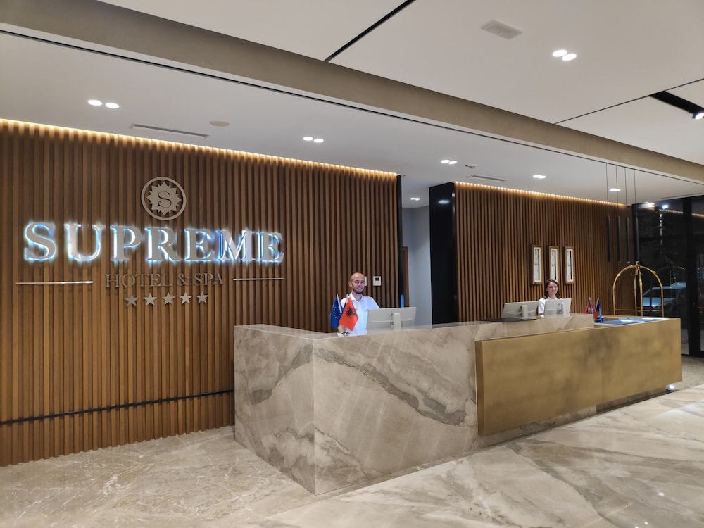 Supreme Hotel 6/72