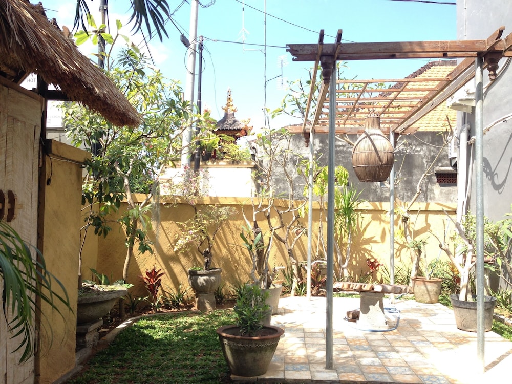 Double N Guesthouse 25/28