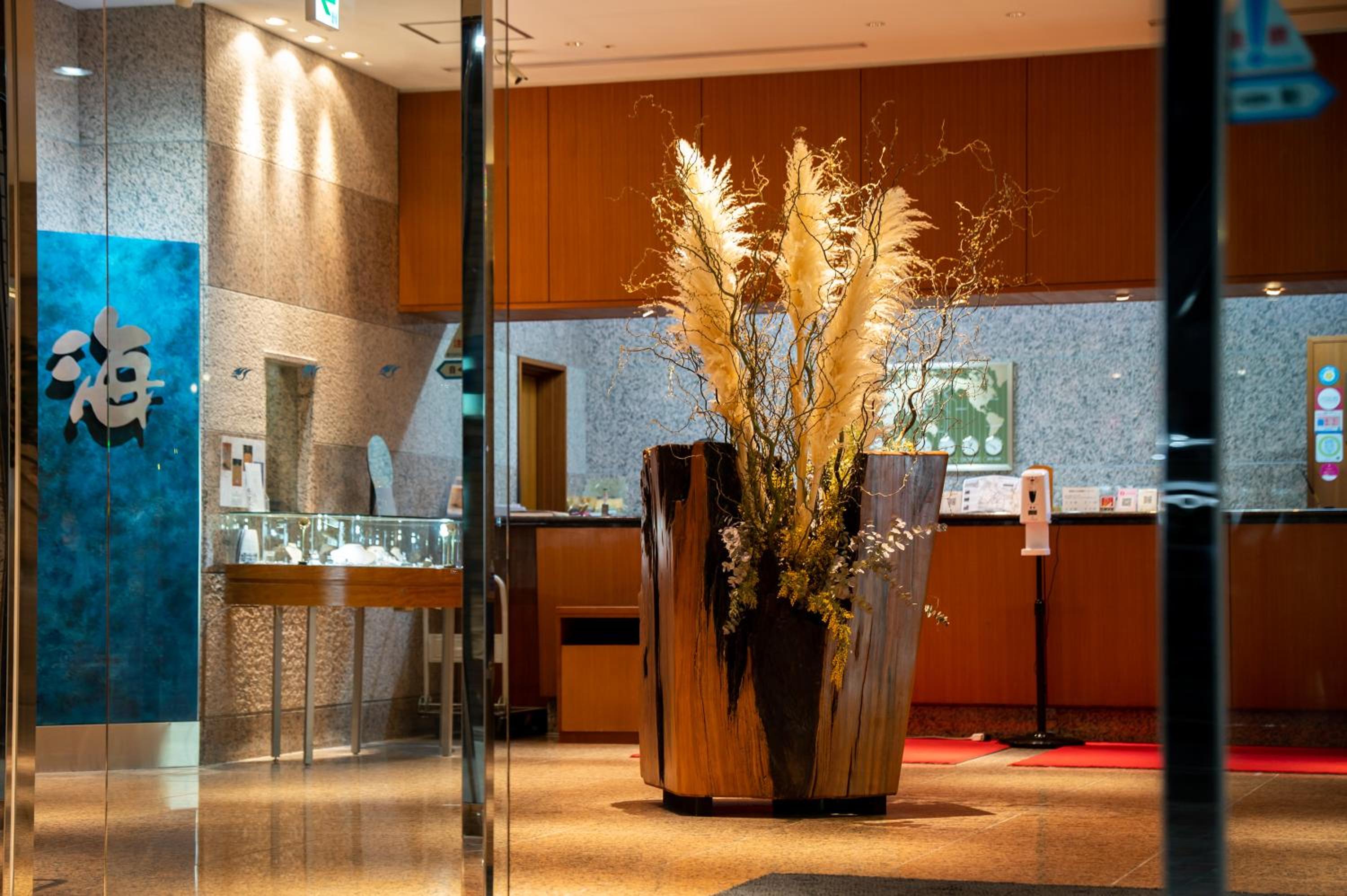 Ise Pearl Pier Hotel 12/55
