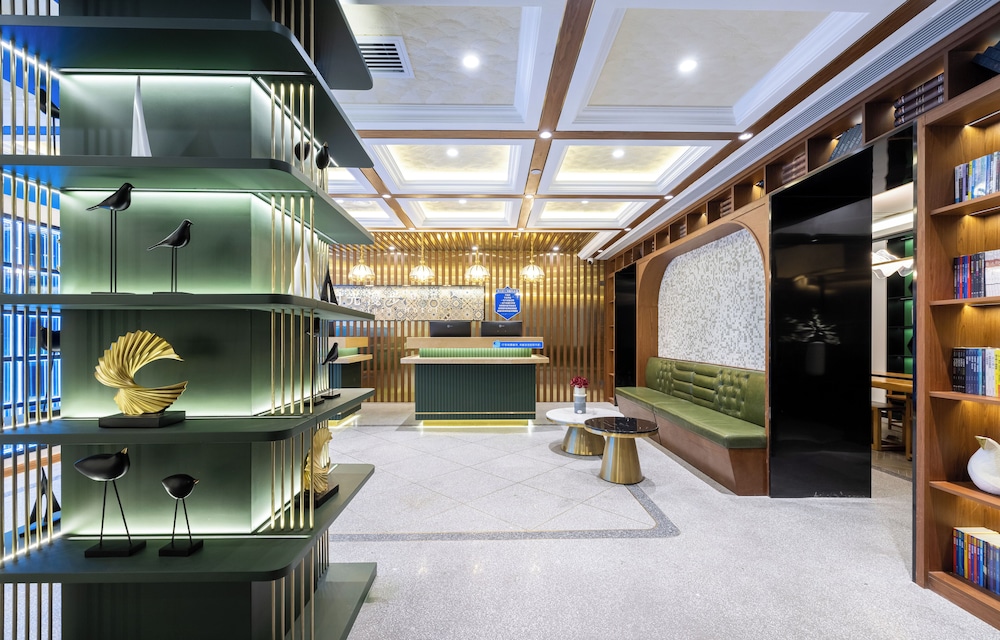 Nostalgia S Hotel (Beijing National Convention Center) 46/62