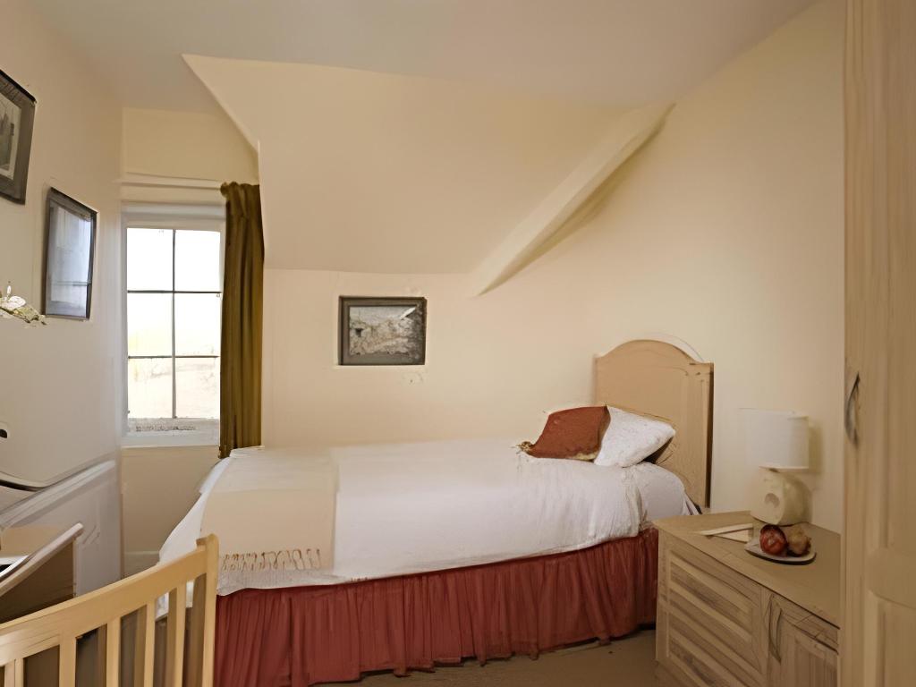 Manston Guest House 5/8