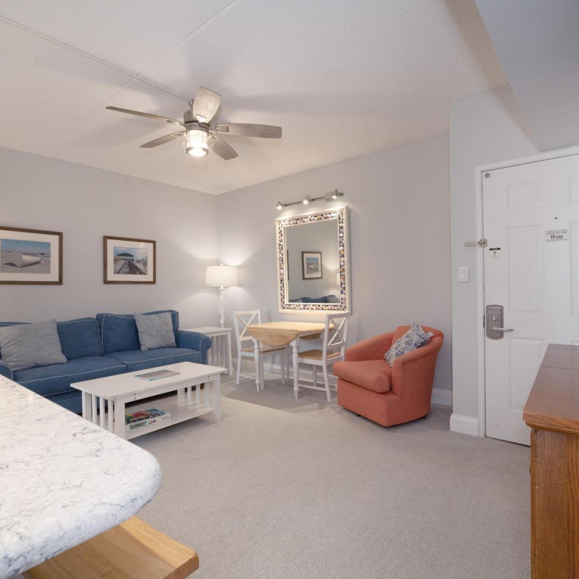 Biscayne Suites 28/49