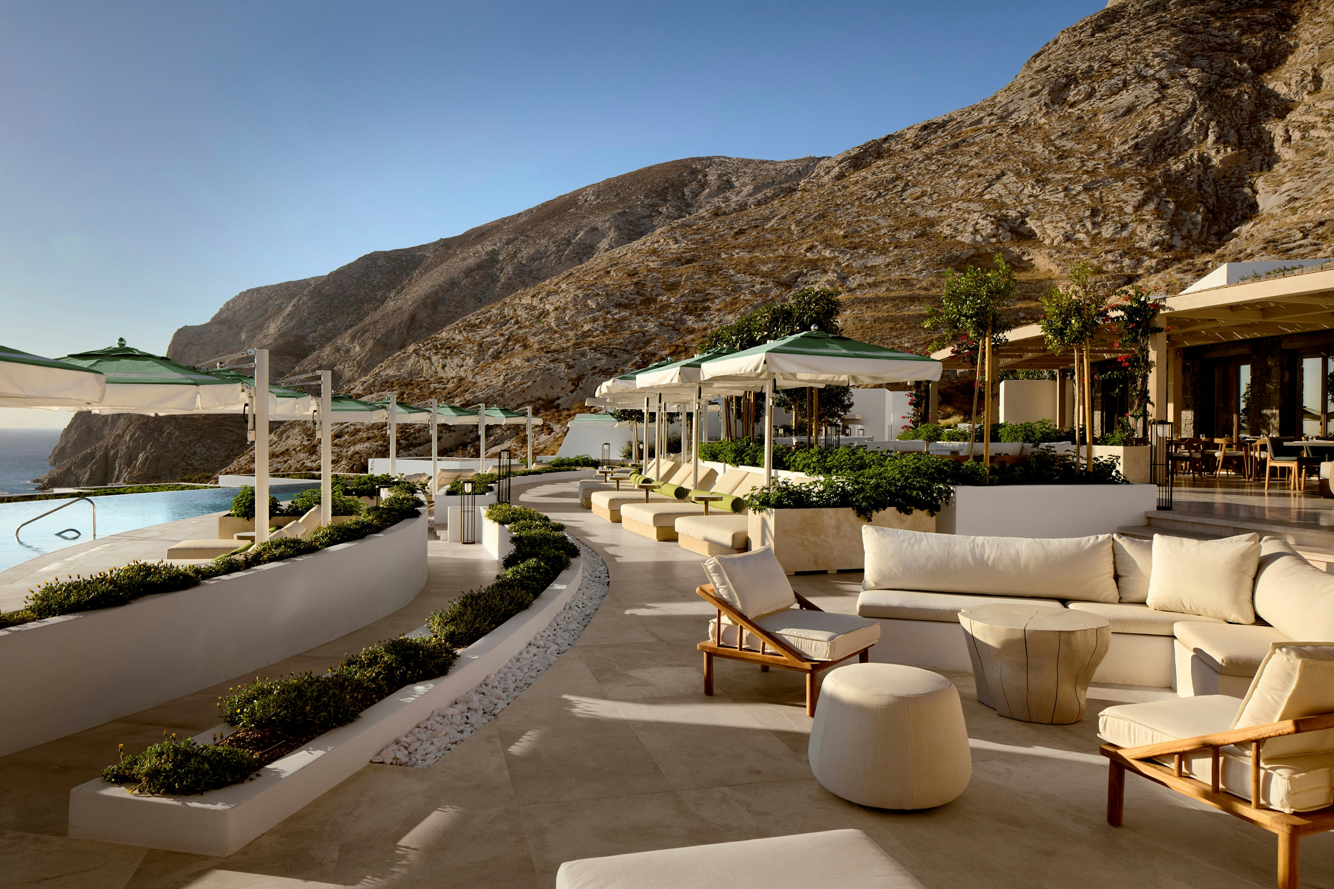 Sandblu Santorini, LXR Hotels & Resorts 33/37