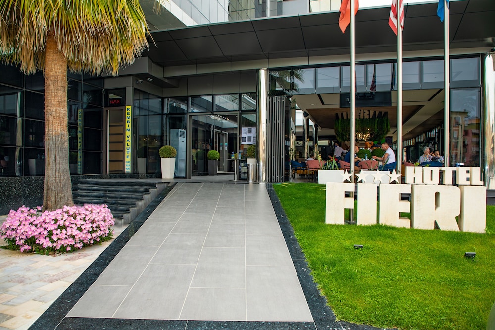 Fieri Hotel 74/77