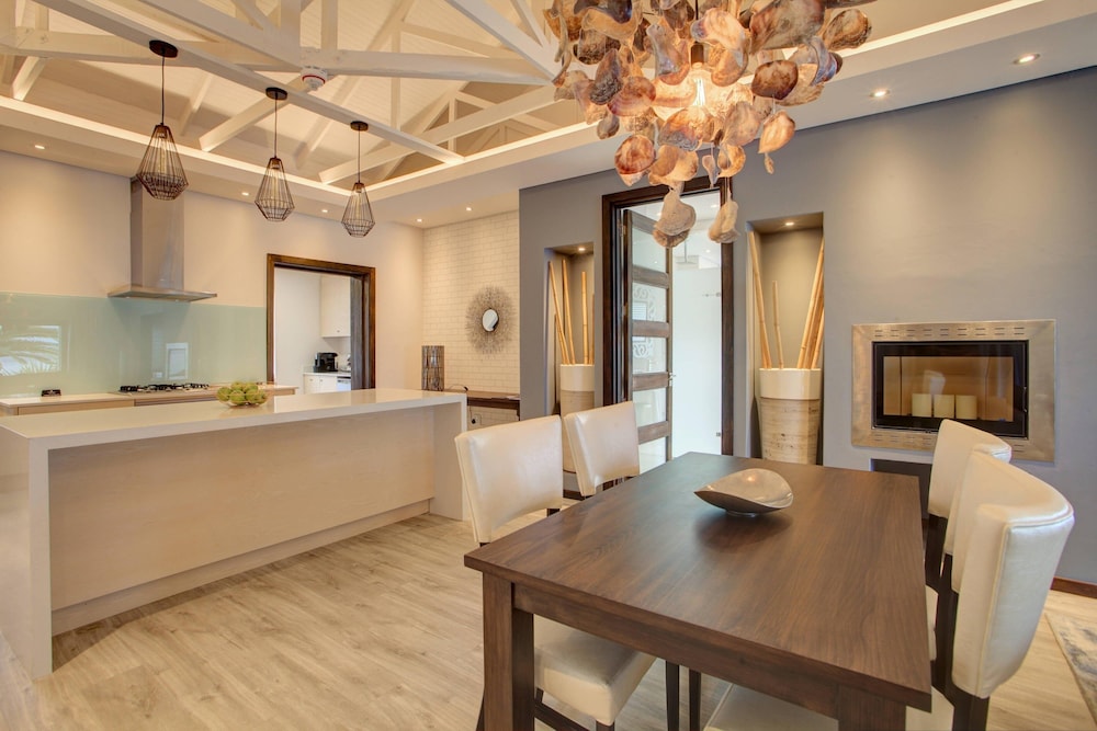 Lobby at Protea Hotel By Marriott Mossel Bay, GEORGE