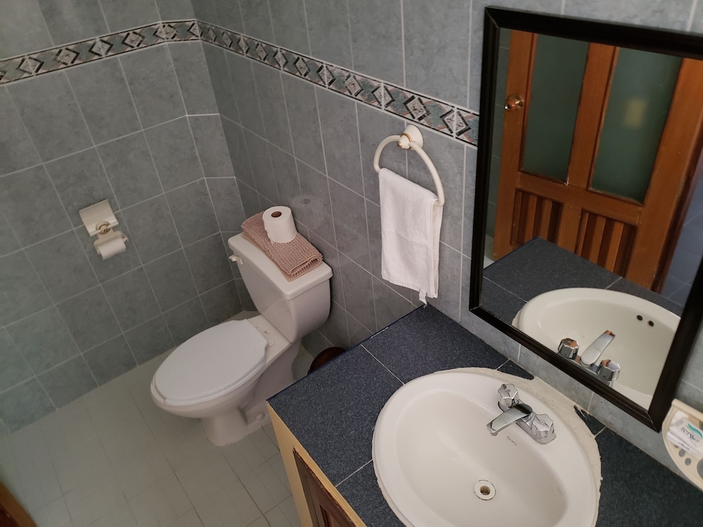 Hotel &amp; Club Campestre Altos Paraiso 48/50