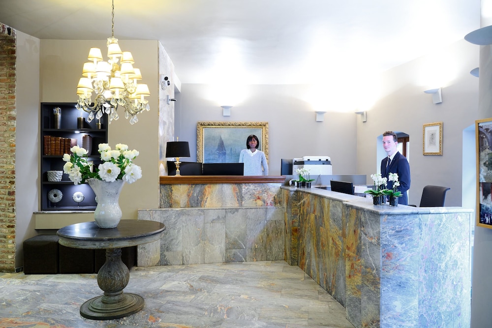 lobby