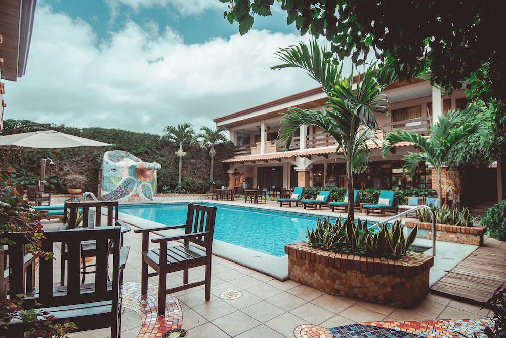 Hotel Suites And Apartments La Sabana 38/39