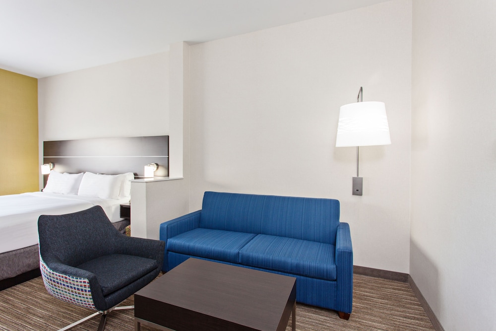 Holiday Inn Express Hotel Suites Oakland Airport 36/55