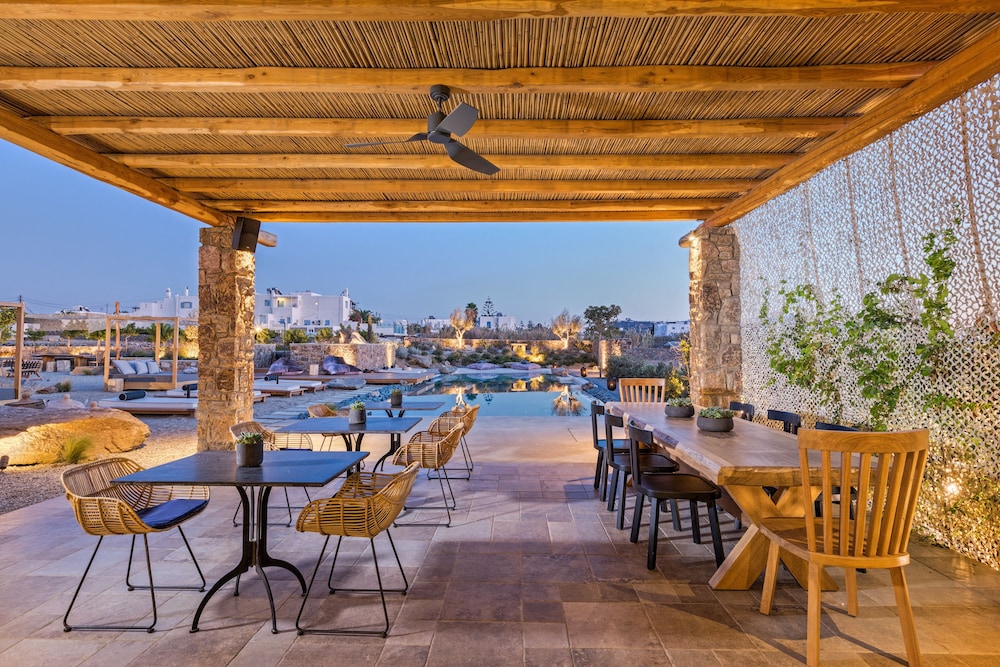 Portes Mykonos Suites And Villas 55/77
