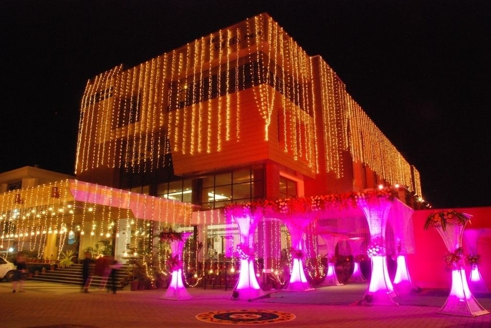HOTEL SOFTEL PLAZA 5/50