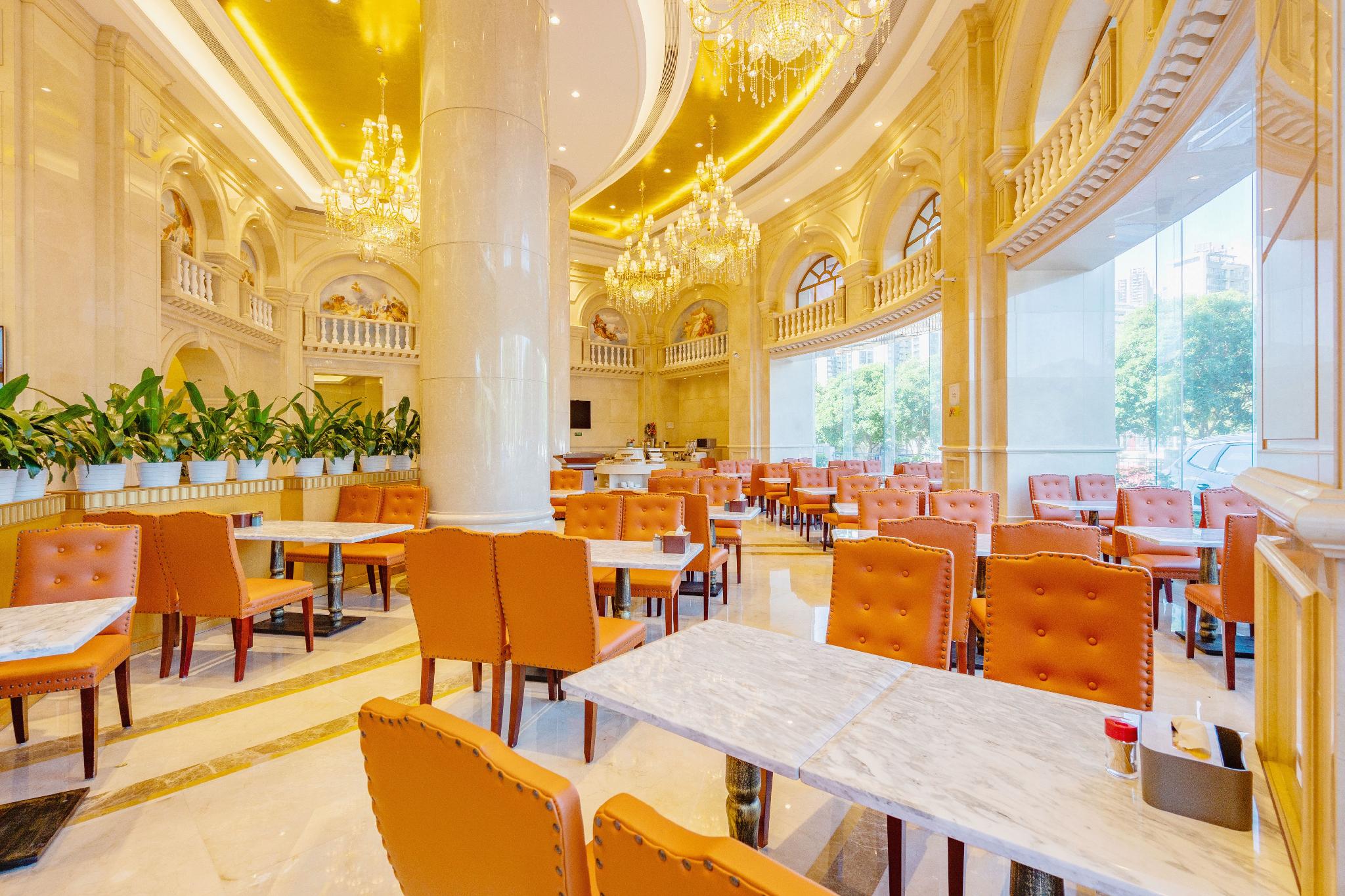 Vienna International Hotel (Shenzhen Guangqiao Road Tianliao) 30/34