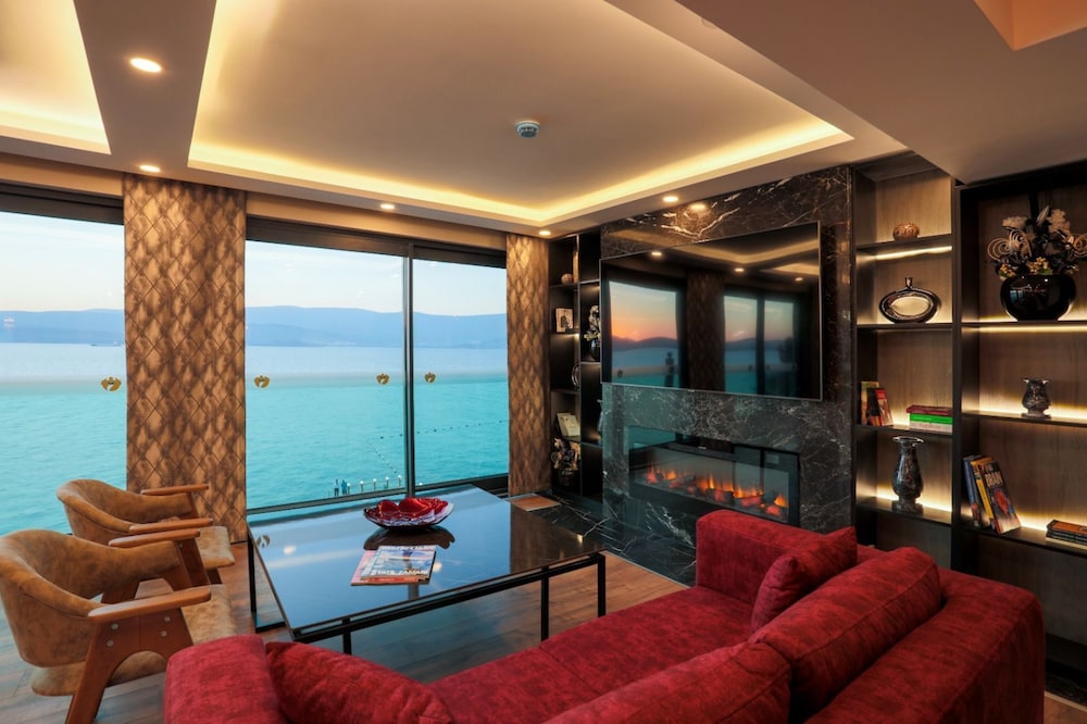 Gulluk Yali Boutique Otel 27/48