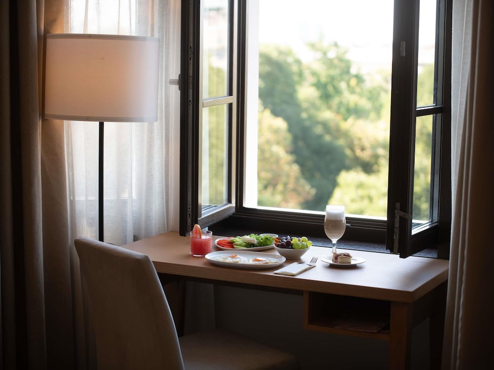 Mercure Belgrade Excelsior 34/50