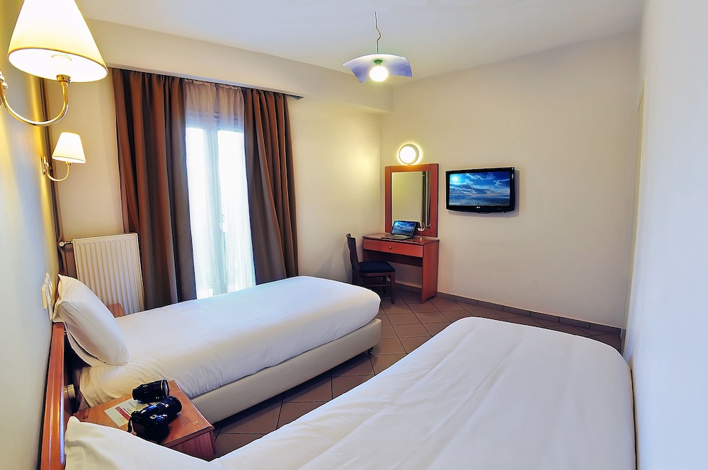 Morfeas Hotel 14/56