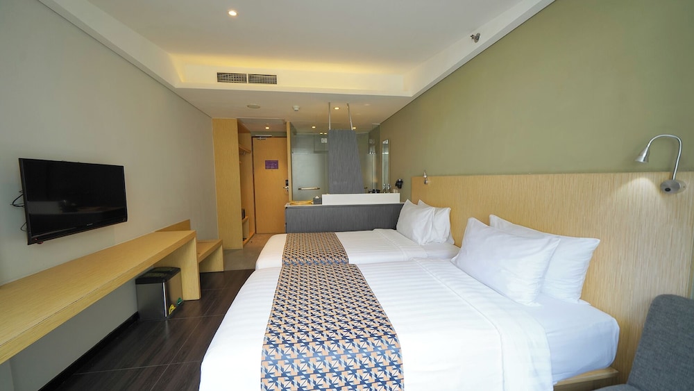 Deluxe Room Twin