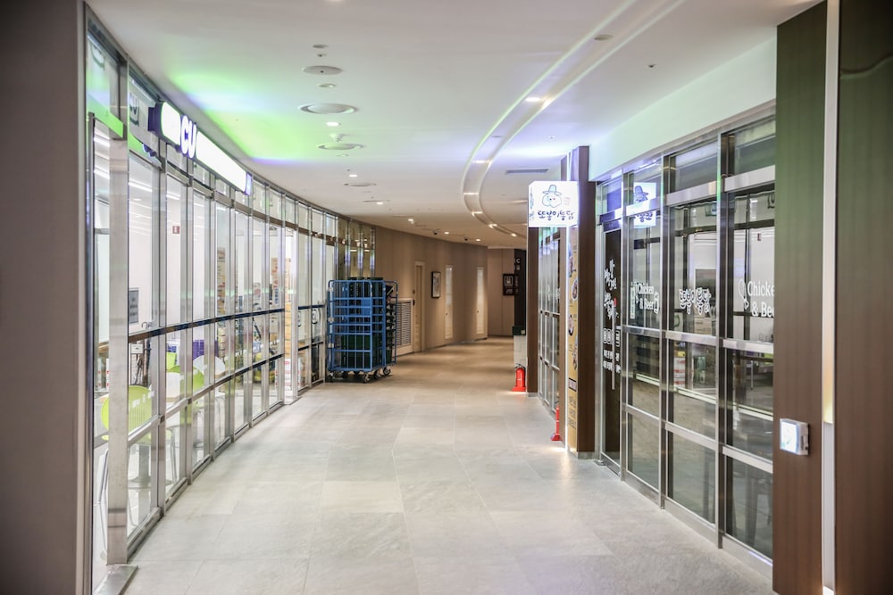Ramada Hotel & Suites by Wyndham Gangwon Pyeongchang 61/66
