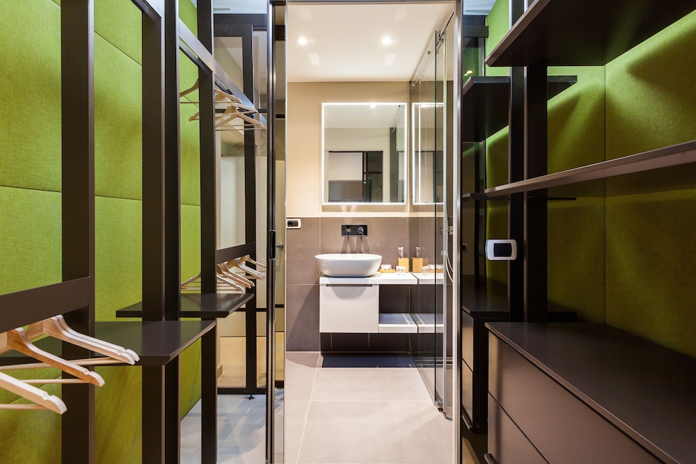 Easyhomes Duomo Suites and Apartments 38/38